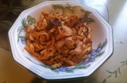 Strozzapreti ai calamari